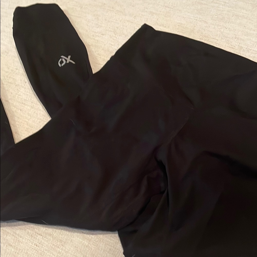 A7 Black Leggings